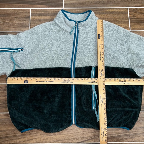 UGG Marlene Sherpa Jacket Women’s Green Full Zip Mockneck Comfort Fuzzy Warm - Picture 6 of 6